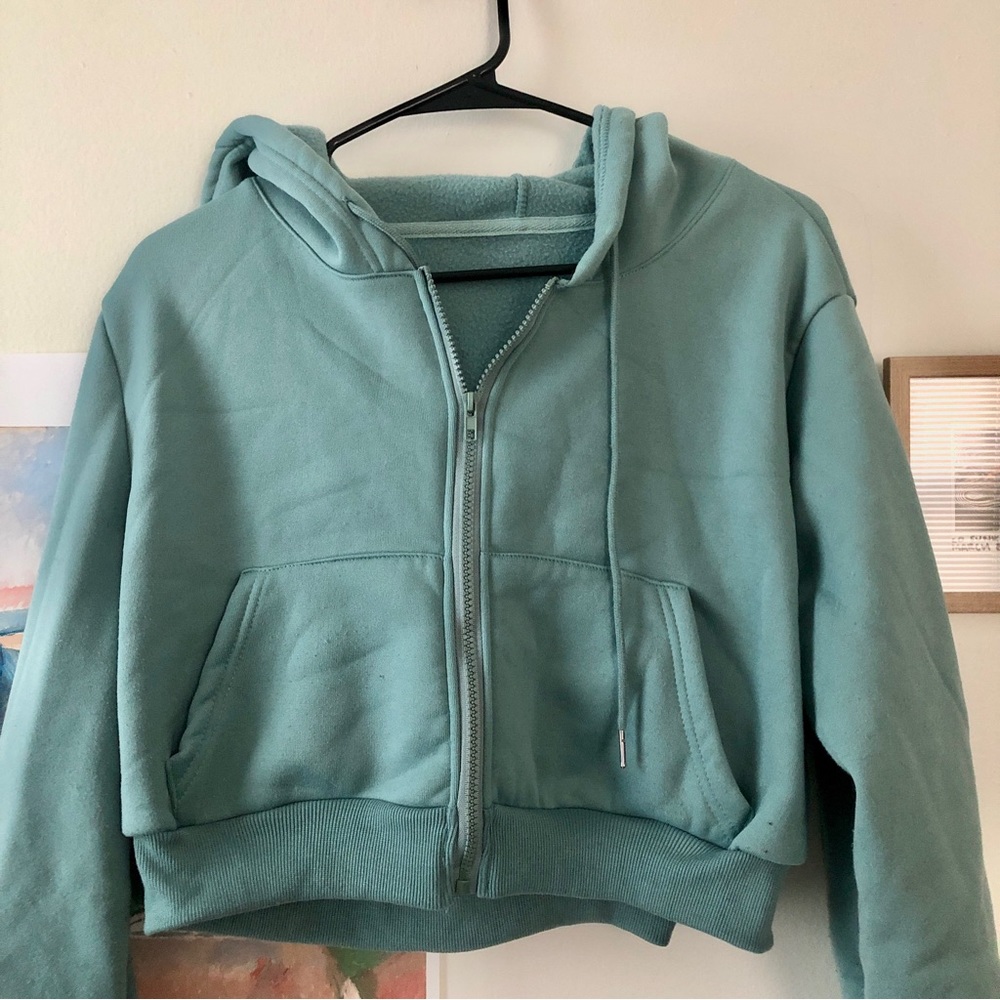 Cropped Zipper Hoodie in Aqua - Preppy Y2K style - Soft Fall Layers - Athleisure